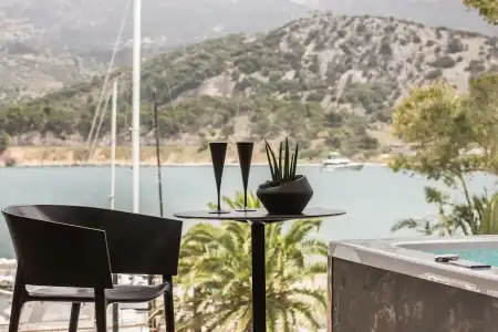 Canale & Suites - 138