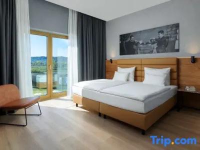mk | tirana - 27