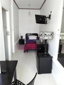 Authentic by Balladins, Hôtel le Carré d'Aix - 30