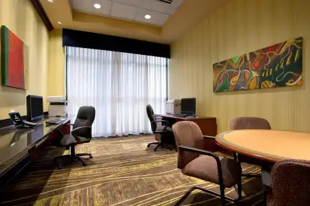 Embassy Suites Lincoln - 21