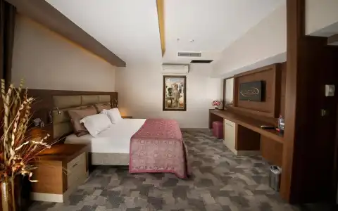 Elit Asya - 4