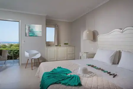 Notos Heights & Suites - 35
