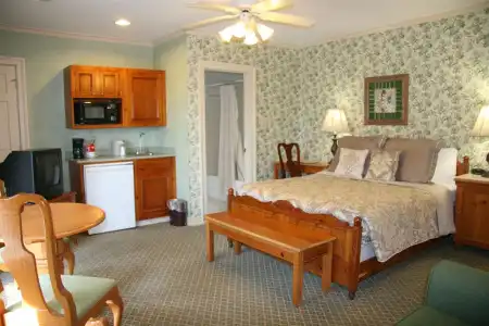 The Queen Anne - 5