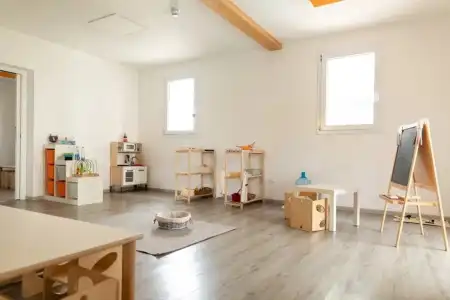 ApartSheila - 17