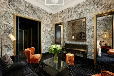 Pavillon de la Reine & Spa, Place des Vosges - 5