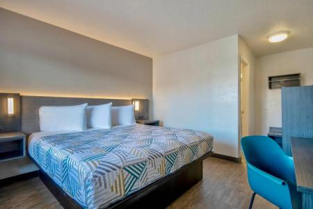 Motel 6 Santa Fe - 4