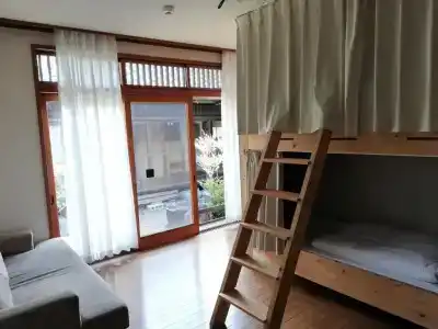Yuzan Guesthouse Annex Hostel - 11
