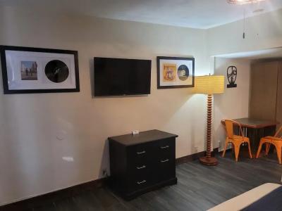 Desert Hills Motel - 63