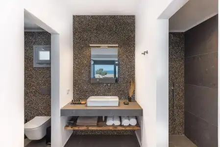 Volcanic Arc Suites - 46
