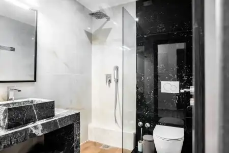 Nicholas Point Apartments and Rooms - 24