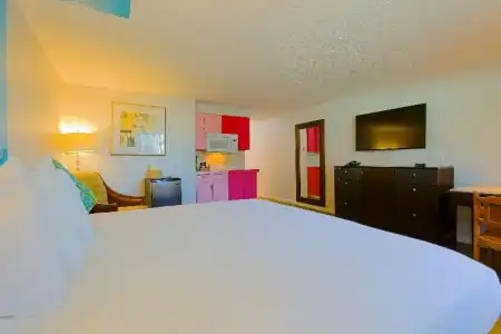 Coast River Inn by OYO Seaside - 76