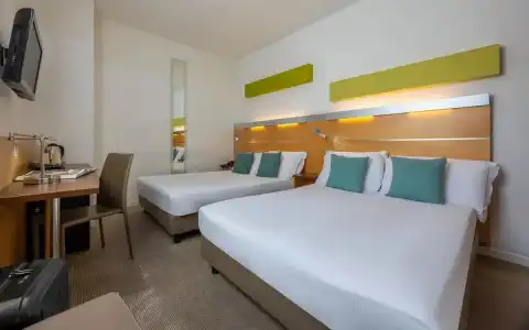 Puccini Milan, Tapestry Collection by Hilton - 36