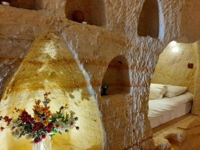 Elkep Evi Cave - 27