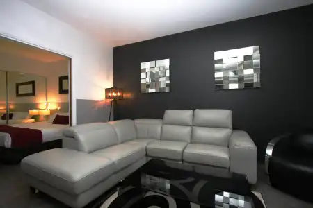 Honeysuckle Executive Apartments - 2