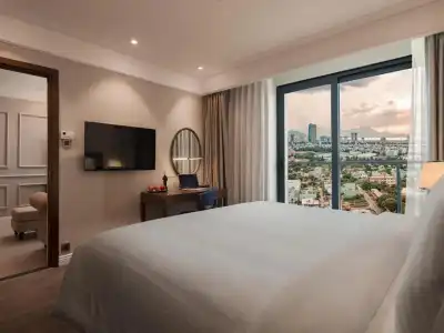Altara Suites Da Nang by AHG - 37
