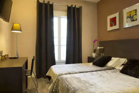 Hôtel des Arceaux - 4