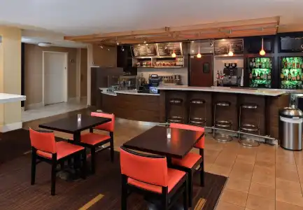 Courtyard Marriott Laredo - 22
