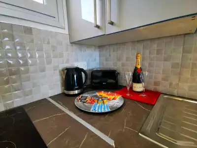 Nissi Avenue Suites - 28