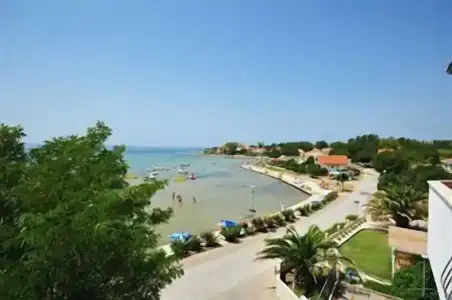 Laguna - 54