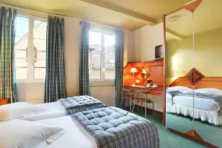 Hôtel Suisse - 48