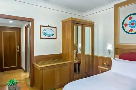 Renaissance Naples Mediterraneo - 91