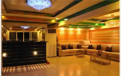 O.U.M.Hotel - 1