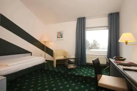 Novostar - 18