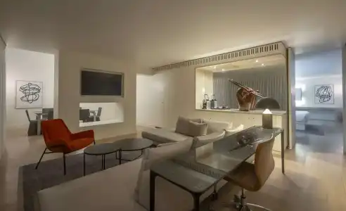 The Morrison Dublin, Curio Collection by Hilton - 68