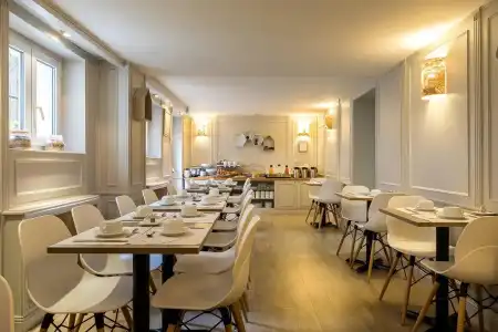 Montcalm - 24