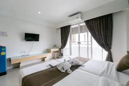Ruan Plaisoi Apartment by ZUZU - 19
