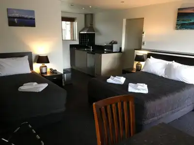 Autoline Queenstown Motel - 6