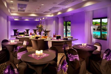 Radisson Phoenix Airport - 28