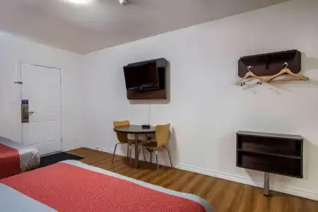 Motel 6 Sudbury, ON - 4