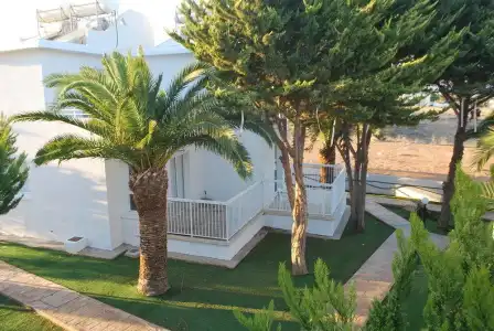 Flisvos Beach Apartments - 17