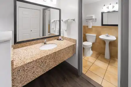 Baymont by Wyndham Durango - 8