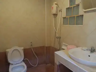 Family House Resort - 9