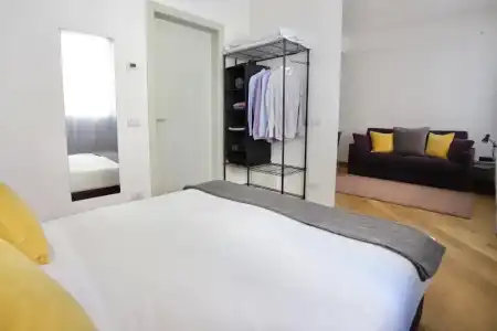 Palazzina B Contemporary Studio - 53