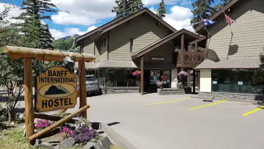 Banff International Hostel - 29