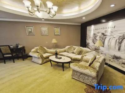 Kunming Green Land - 98