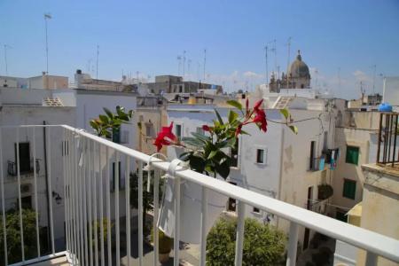 Santa Maria 24 Guest House - 34