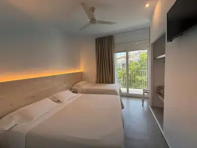 Hostal Rom - 17
