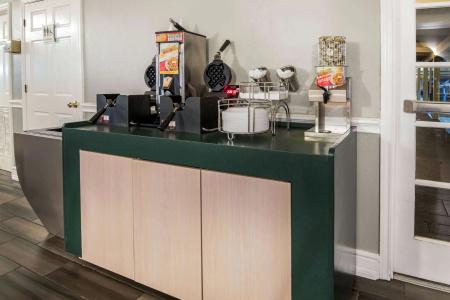 La Quinta Inn By Wyndham IH-10 West San Antonio TX - 16