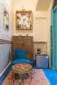 Riad Swaka - 16