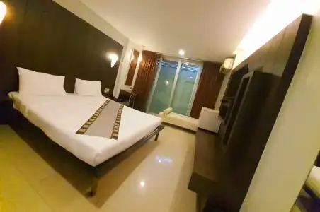 Swana Bangkok - 24