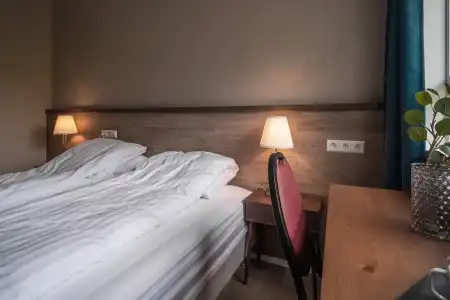 Holt Inn - 96