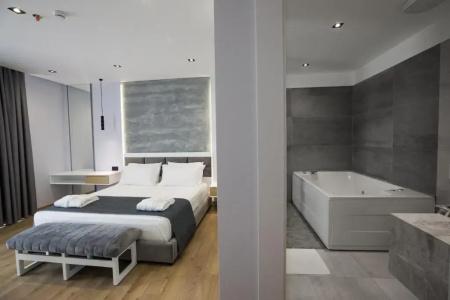 Mira's House - 32