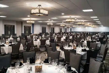 Embassy Suites by Hilton Austin Central - 38
