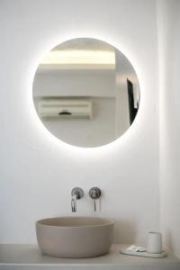 Nikos Studios - 72