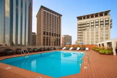 The Colonnade Residences - 34