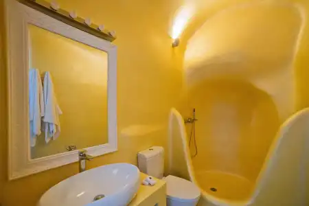 Luna Santorini Suites - 5